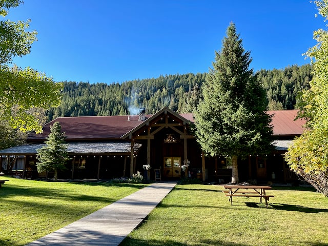 Large lodge in the mountains