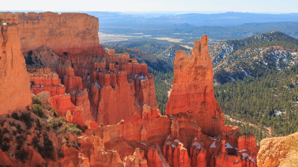 View of formations in Bryce Canyon