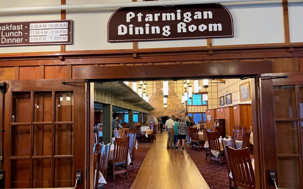 ptarmigan dining room entry