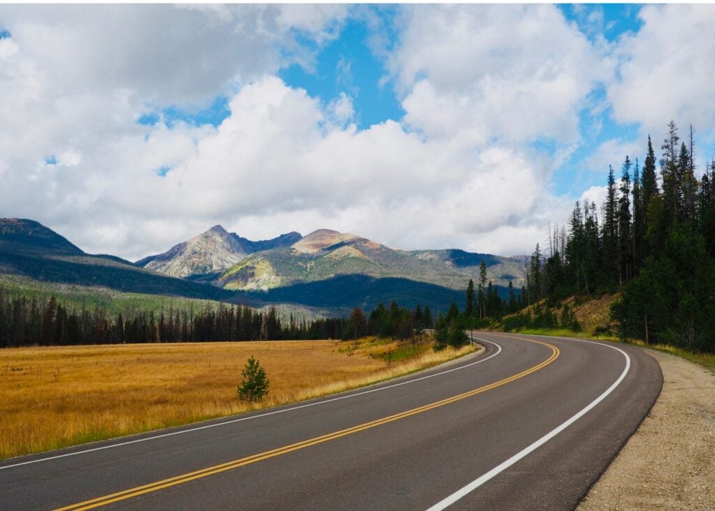 road through Rocky Mountain