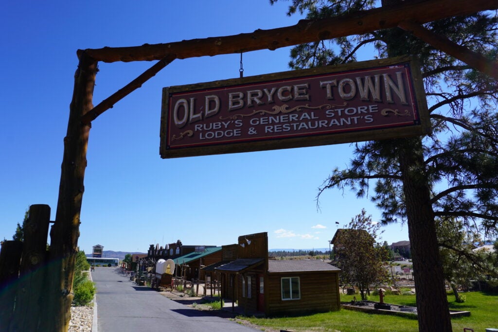 entrance sign for Old Bryce Town
