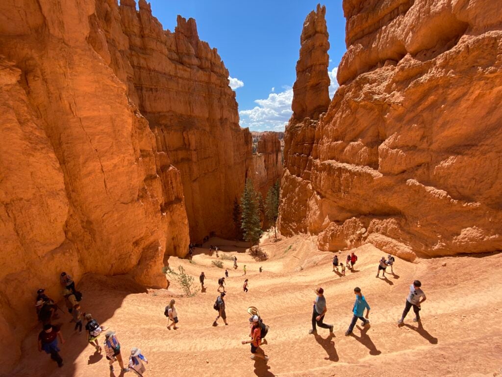 people walking along Navajo Loop Trail