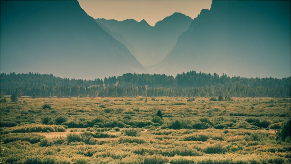 view of Teton mountains