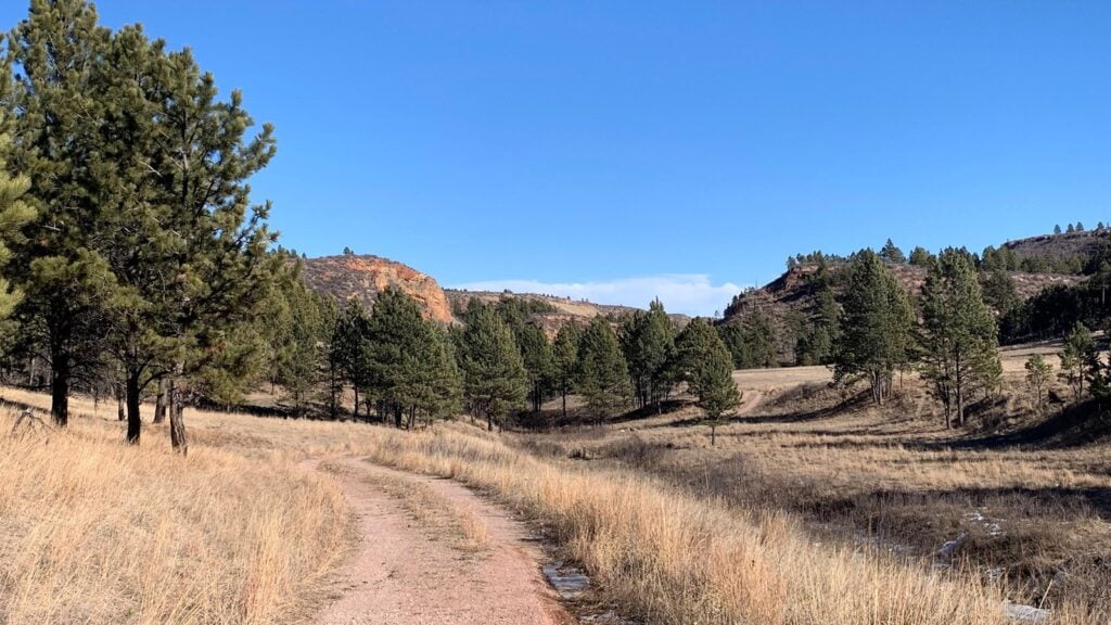 trail through canyon