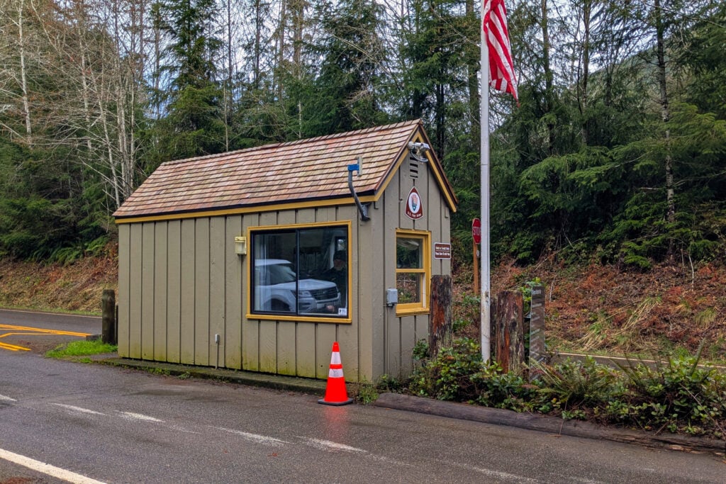 entrance booth to Sol Duc