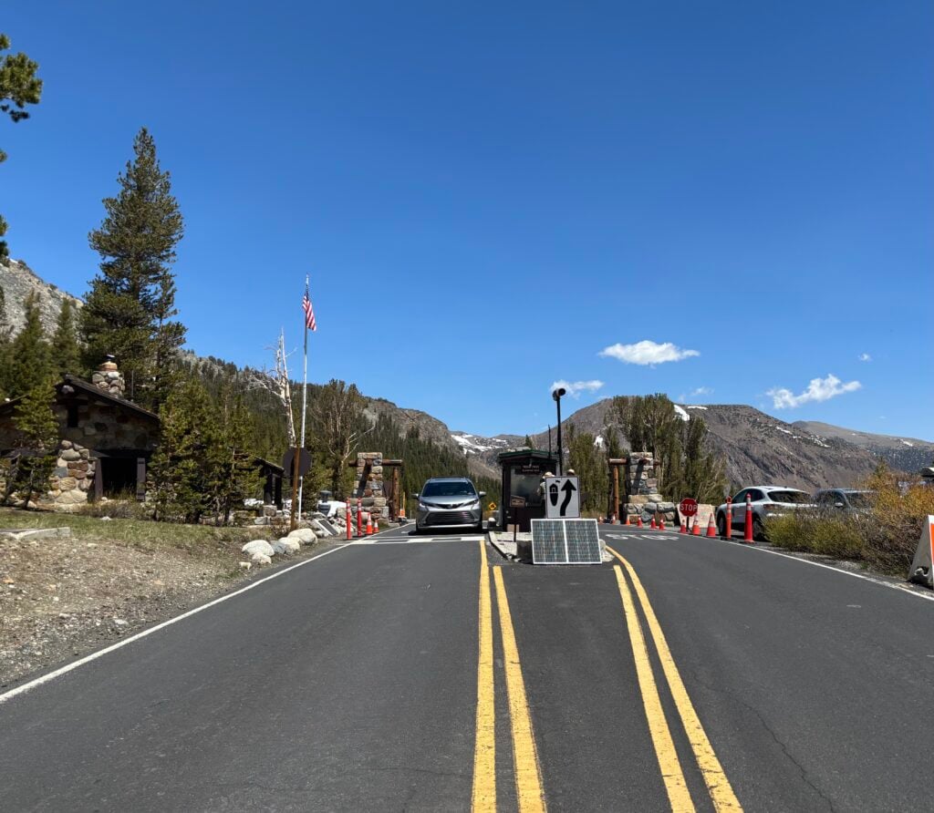 entrance station Yosemite National Park