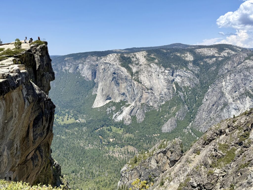 view of Yosemite from Taft Point