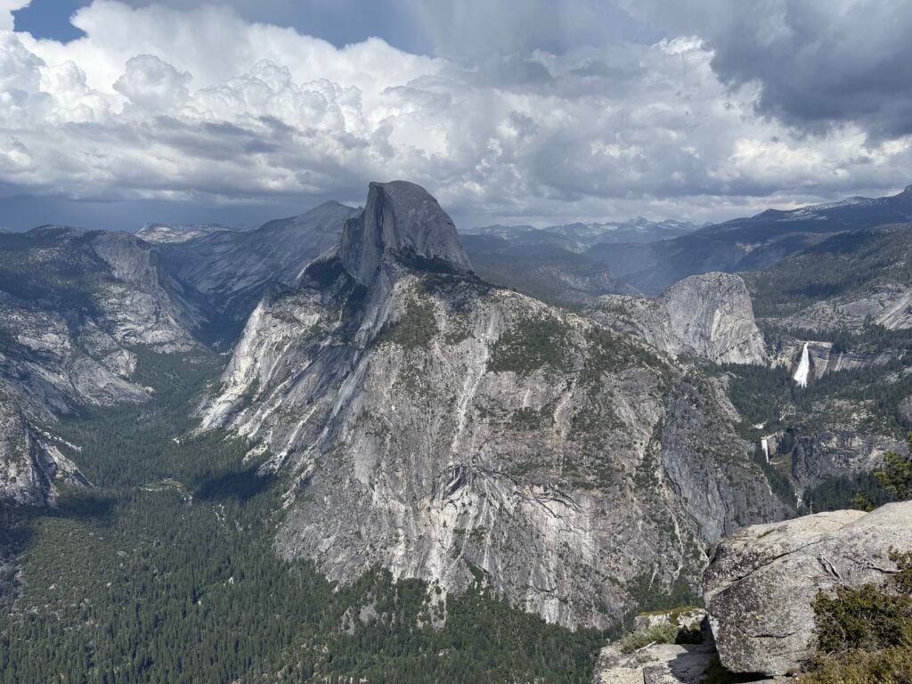 view of Yosemite from Glacier Point