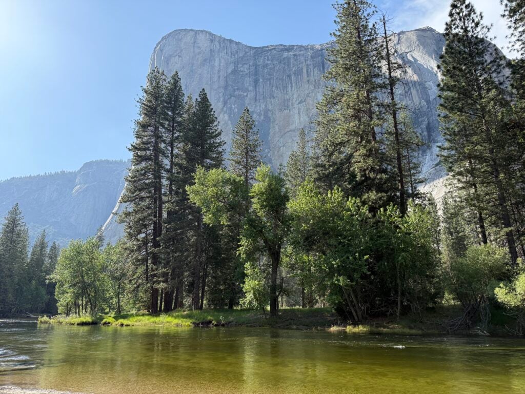banks of river with view of cliff