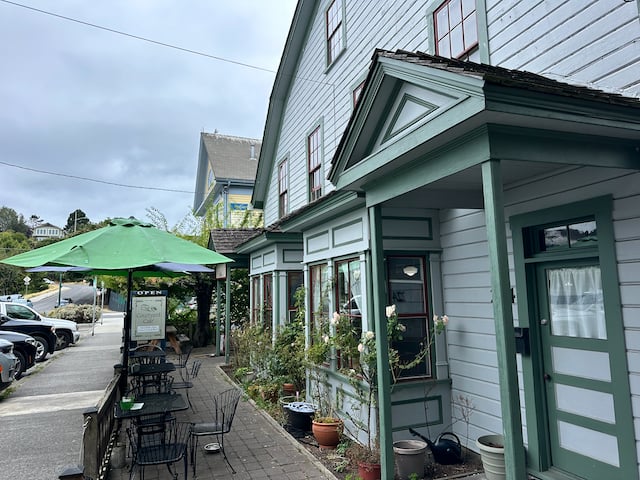old style restaurant