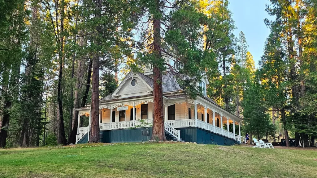 Victorian hotel in Yosemite