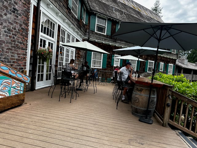 outdoor dining area