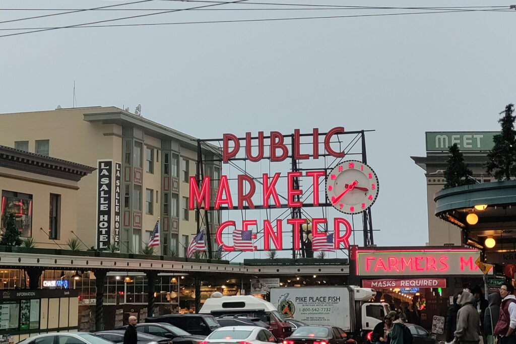 neon market sign