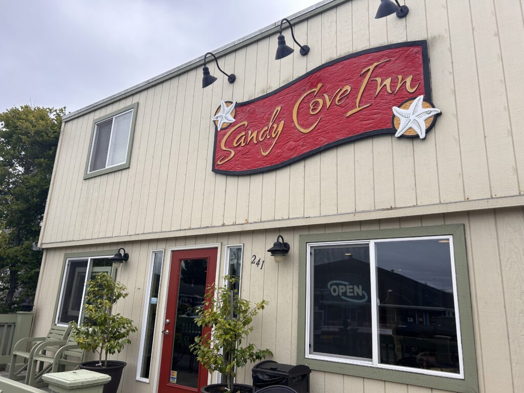 outside of Sandy Cove Inn
