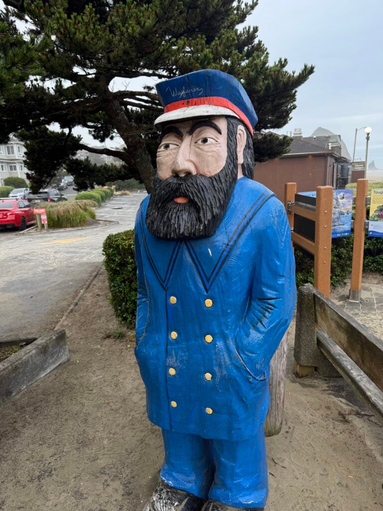 statue of ship captain