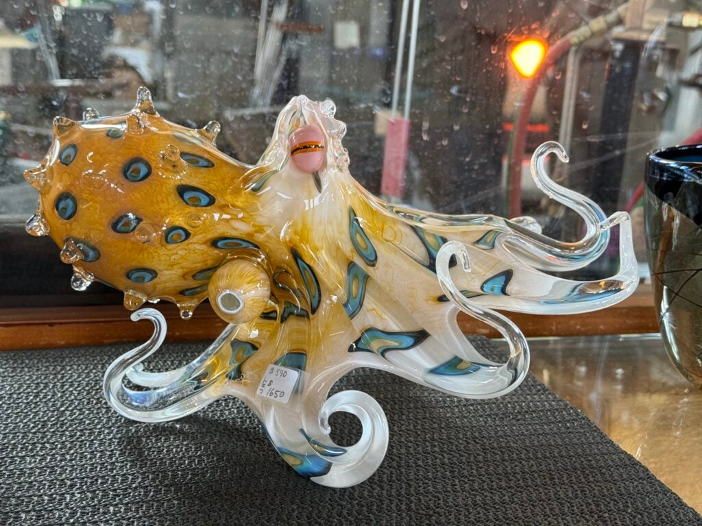 octopus glass sculpure