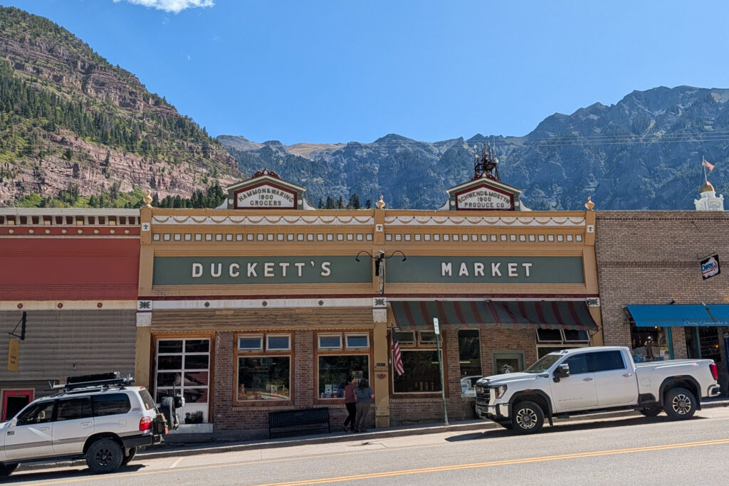 front view of Duckett's Market