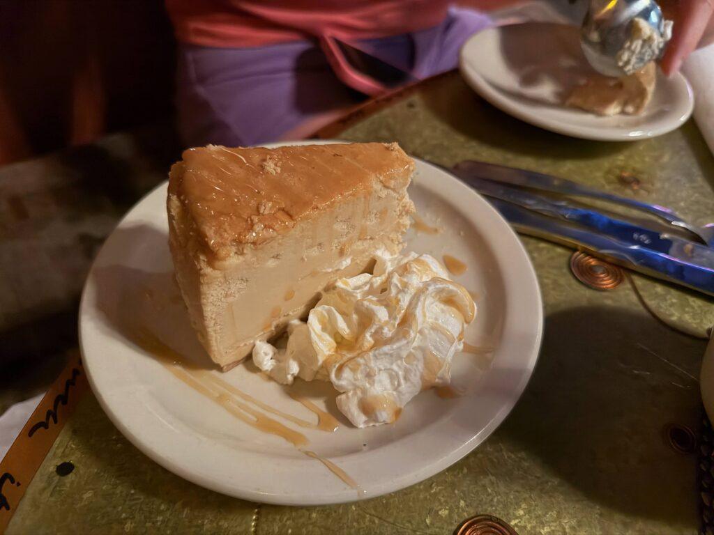 Cheesecake with whipped cream